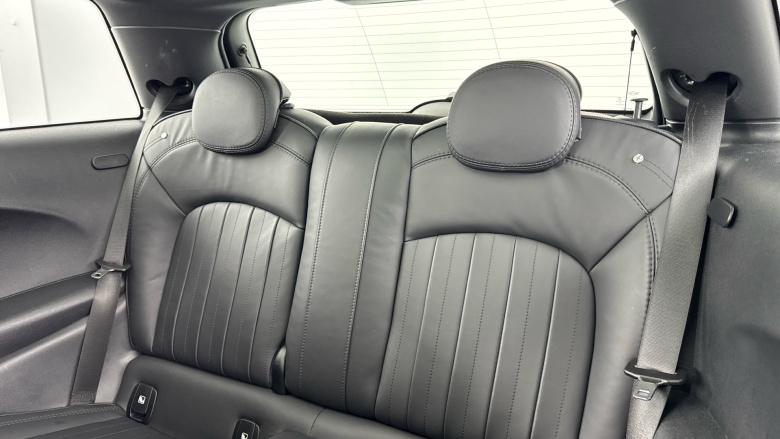 MINI Hatchback 135kW Cooper S Shadow Edition 33kWh 3dr Auto Electric Hatchback